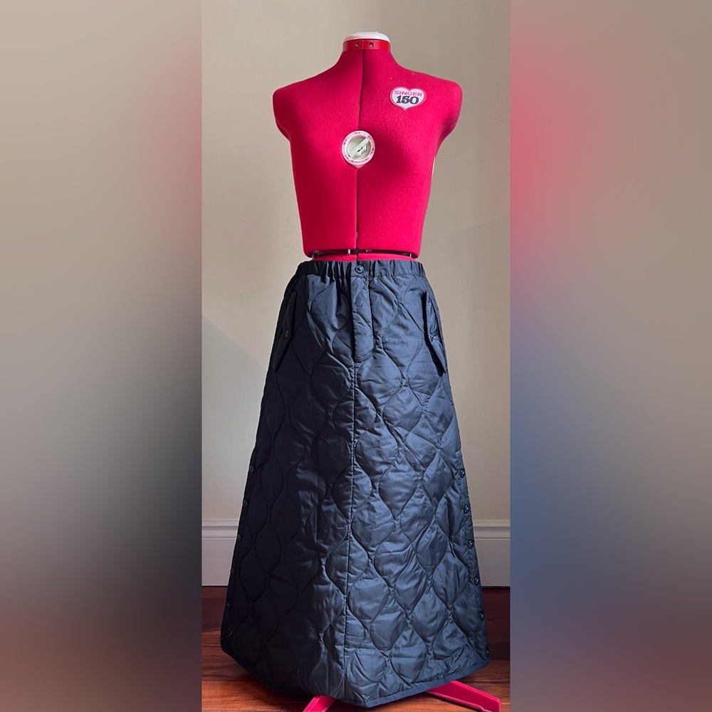 A-line quilted midi skirt - Picture 2 of 4
